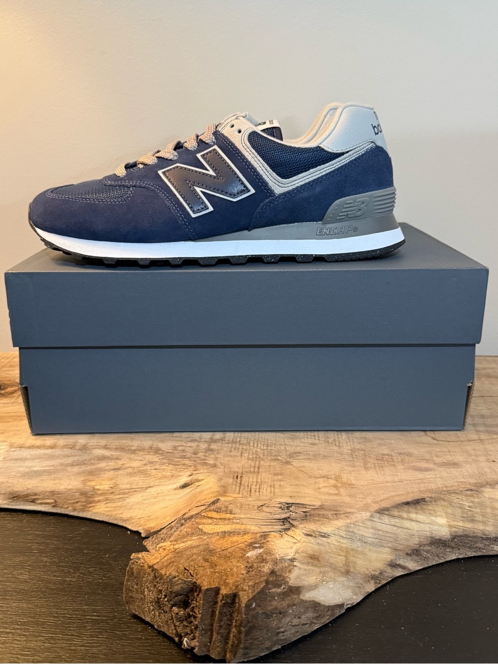 New Balance 574 CORE Navy and Gray Retro Runner W10/M8.5